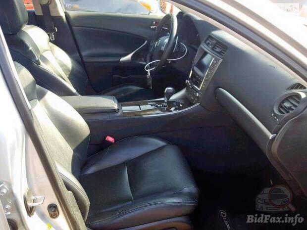 Lexus IS 2011