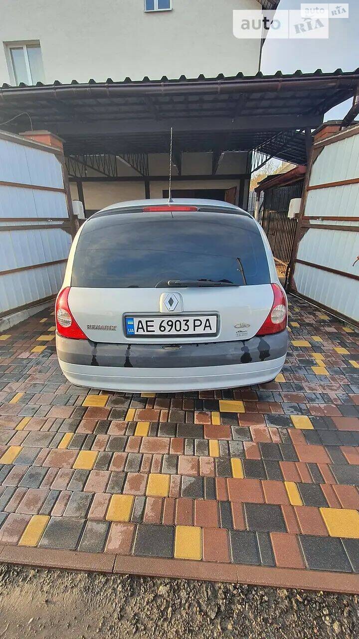 Renault Clio 2004