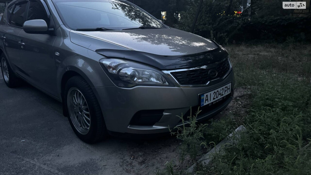 Kia Ceed 'Сідий'