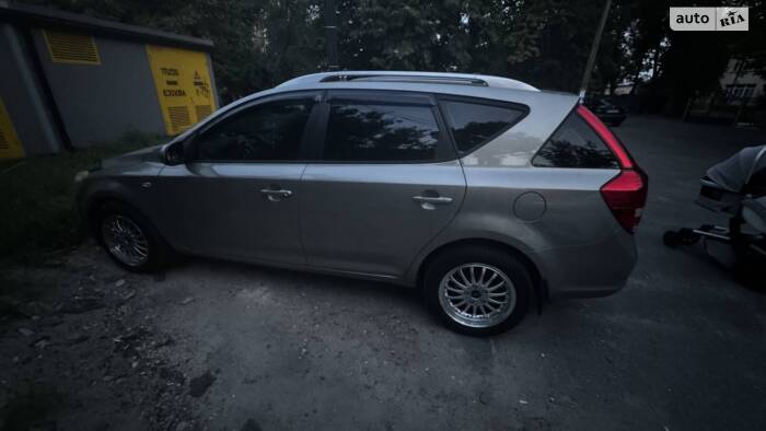 Kia Ceed 'Сідий'