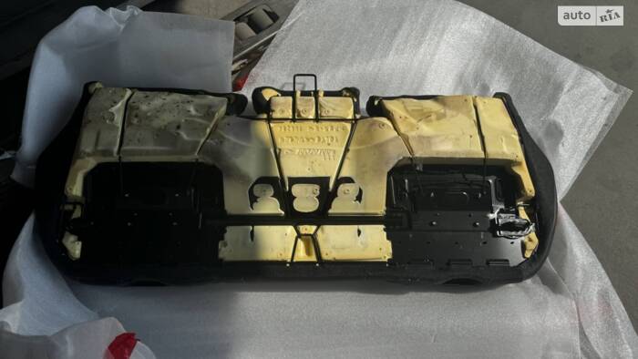 Сидіння із бустерами по заводу у Volvo S60 2011