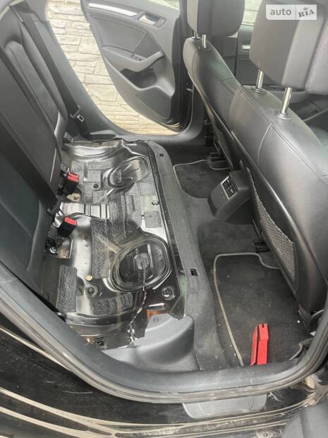 Довстановлення камери заднього виду для Audi A3 8V  мультімедіа MSTD