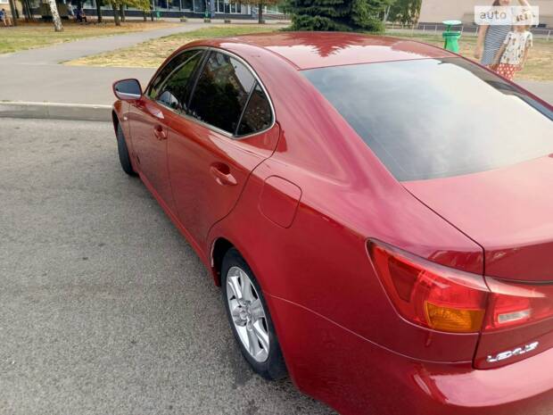 Lexus IS 2005