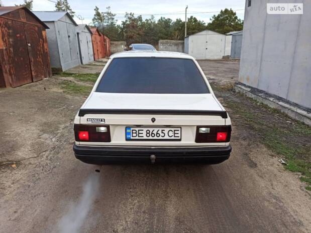 Renault 9 1986