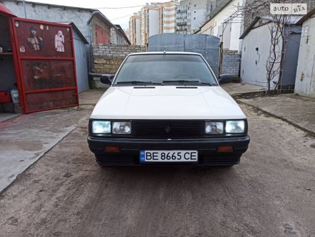 Renault 9 1986