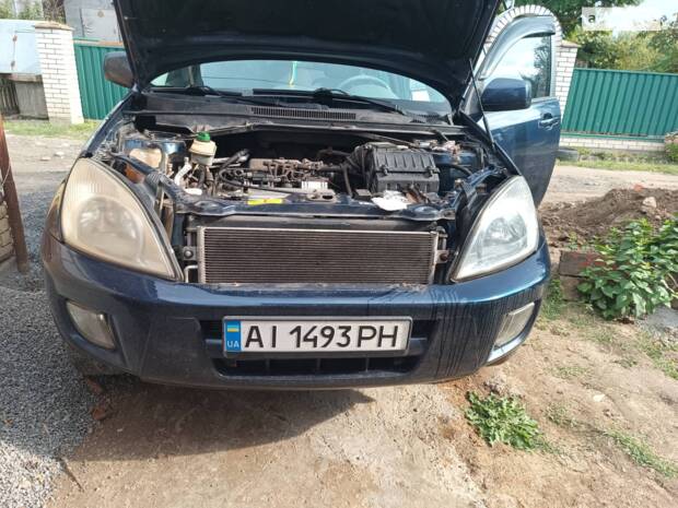 Відполірував сам фари. Покрив лаком