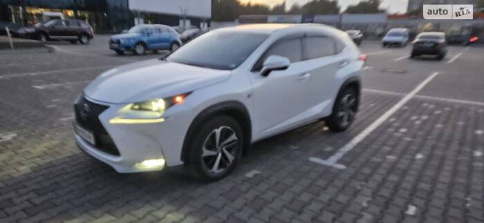 Lexus NX 2017