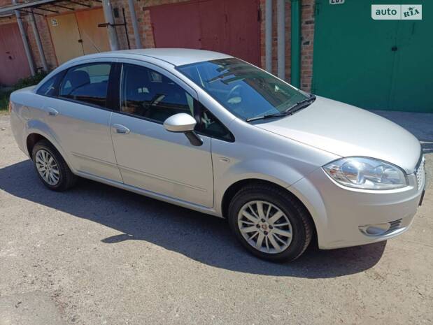 Fiat Linea 2012