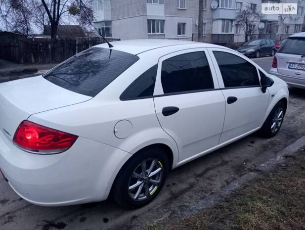 Fiat Linea 2011