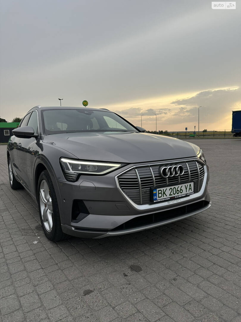 Audi e-tron 2019