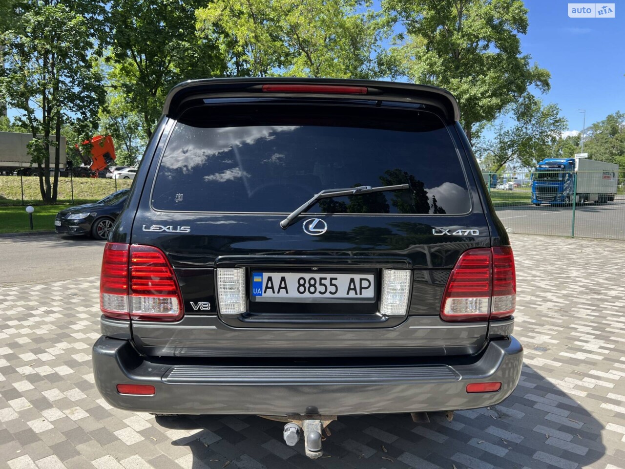 Lexus LX 2006