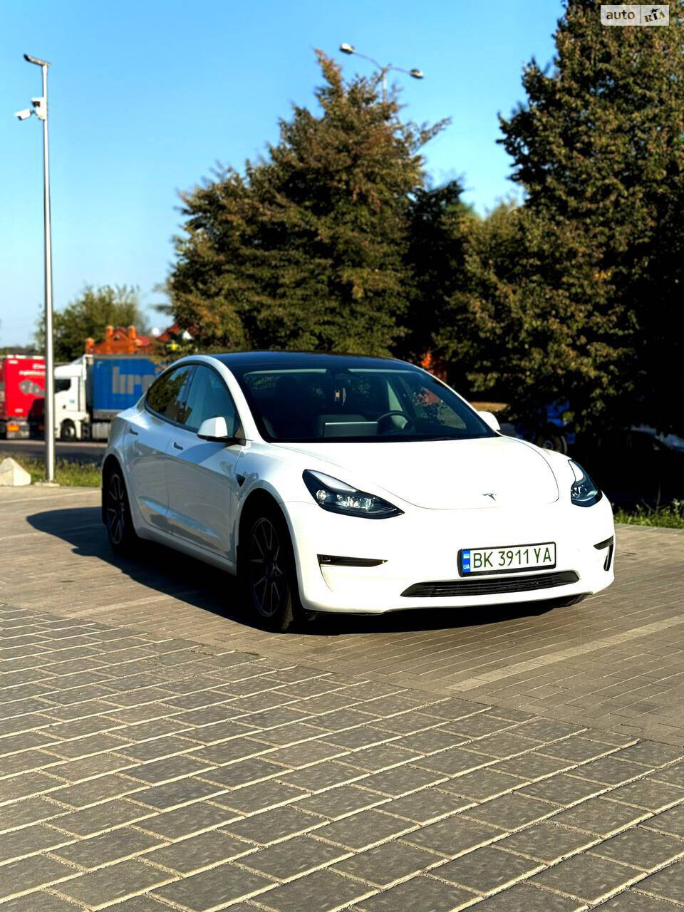Tesla Model 3 2023
