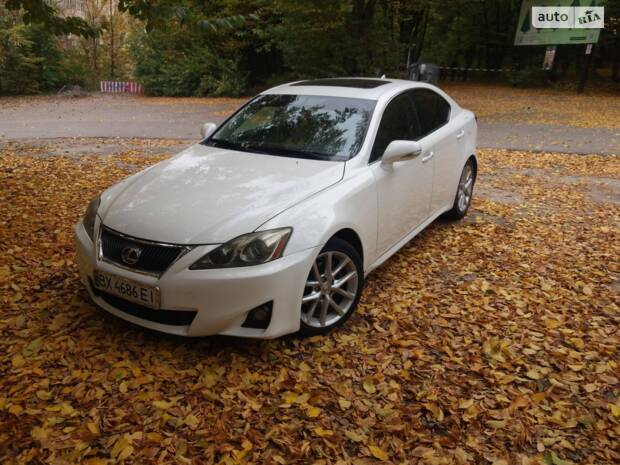 Lexus IS 2013