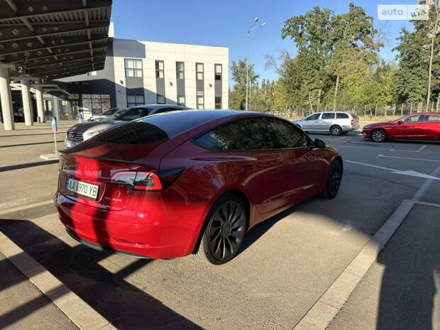 Tesla Model 3 2021