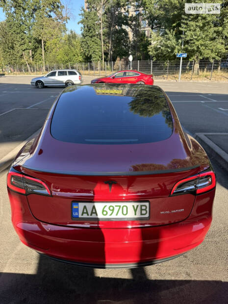 Tesla Model 3 2021