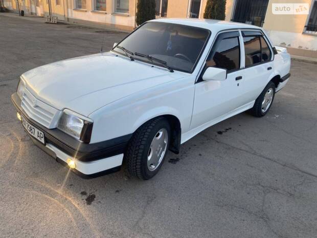 Opel Ascona 1987