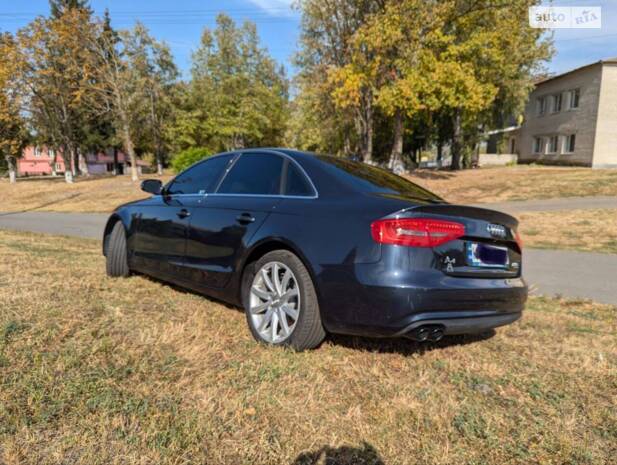 Audi A4 2012