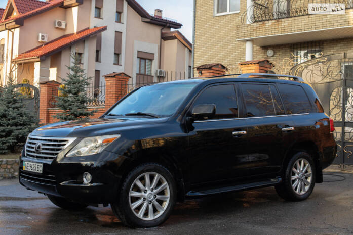 Lexus LX 2008