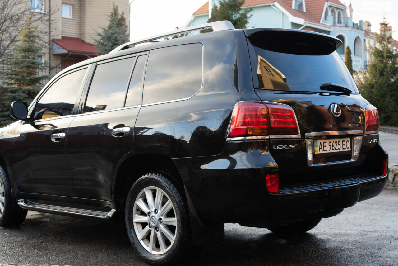 Lexus LX 2008