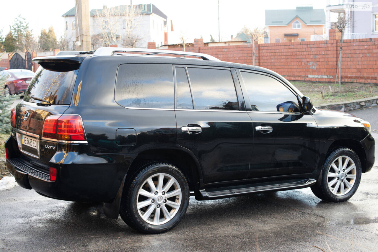 Lexus LX 2008