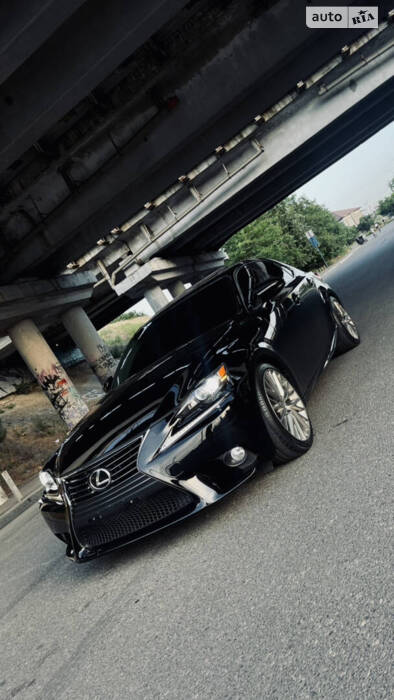 Lexus IS 2013