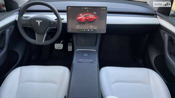 Tesla Model Y 2023