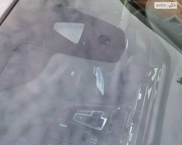 Приїхали, лобове під заміну?