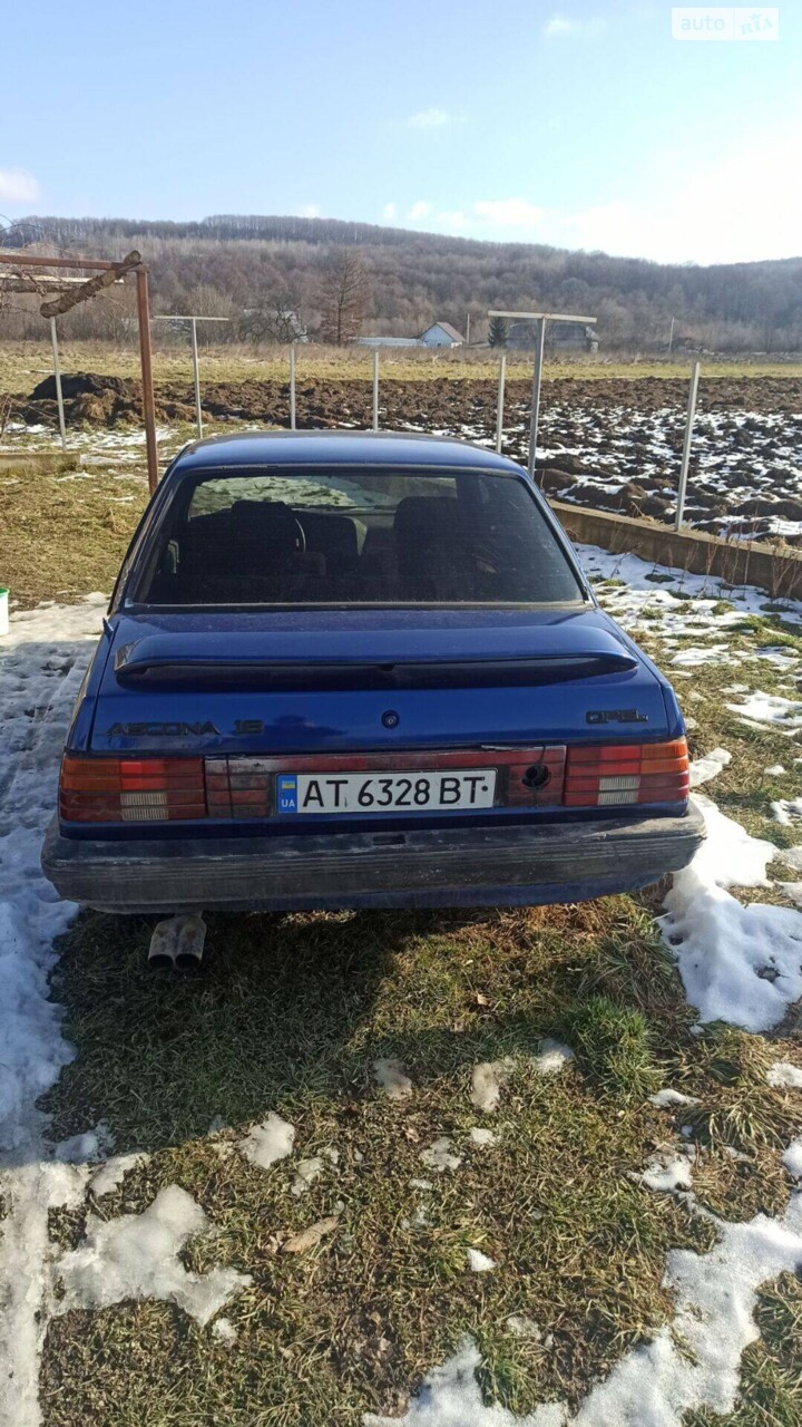 Opel Ascona 1986