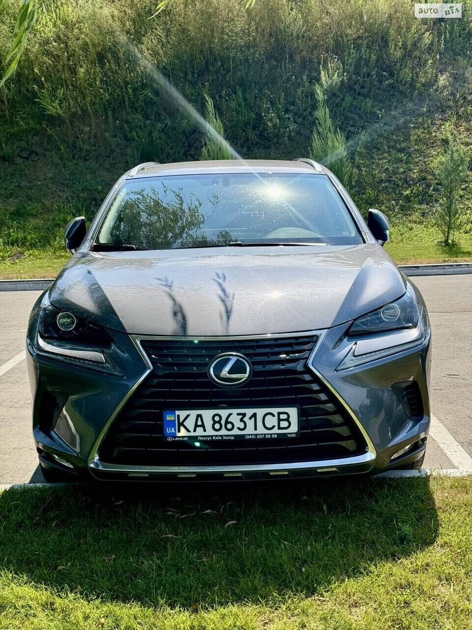 Lexus NX 2019