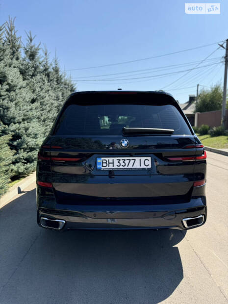 BMW X7 2022