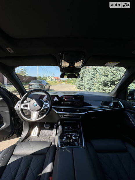 BMW X7 2022