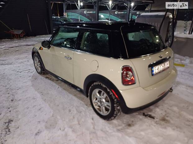 MINI Coupe 2012