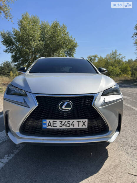 Lexus NX 2015