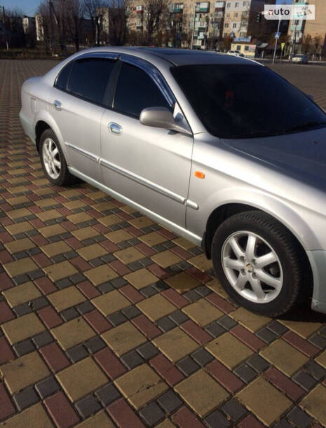 Chevrolet Evanda 2002
