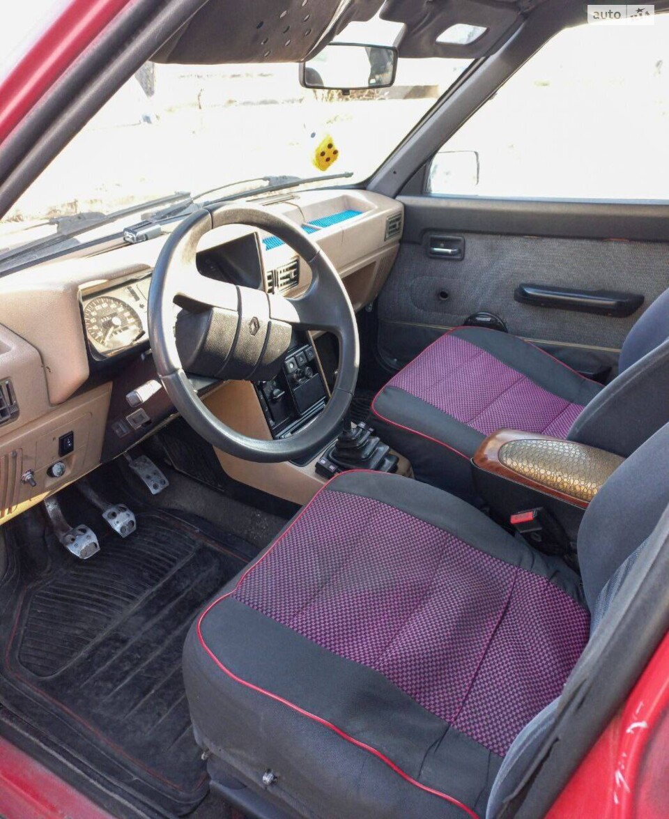 Renault 9 1986