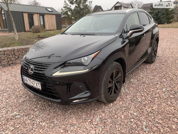Lexus NX 2019