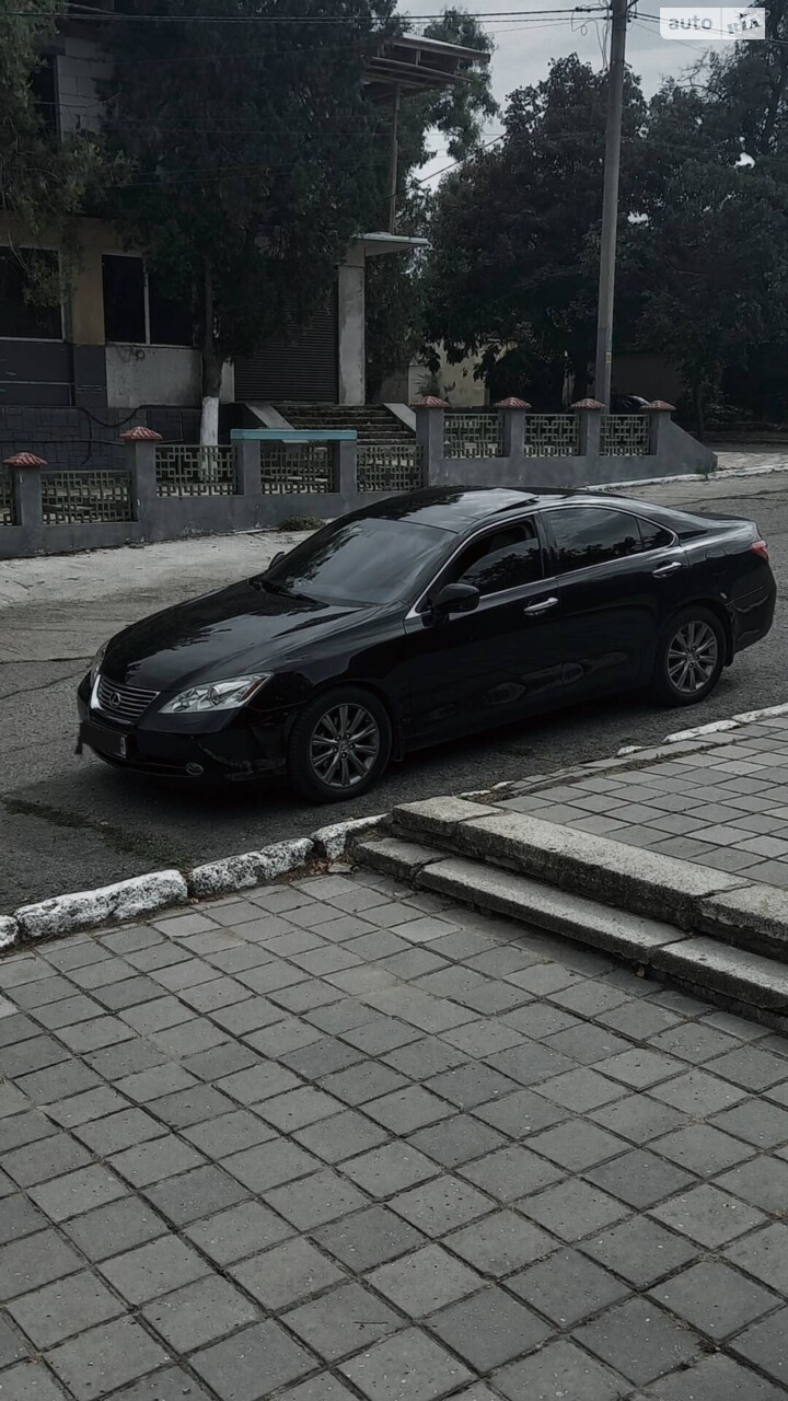Lexus ES 'Leshka'