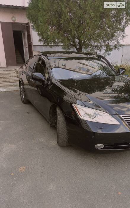 Lexus ES 'Leshka'