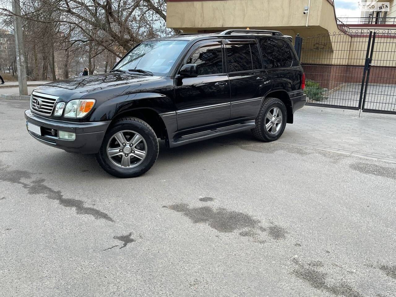 Lexus LX 2006