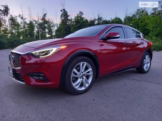 Infiniti QX30 2016