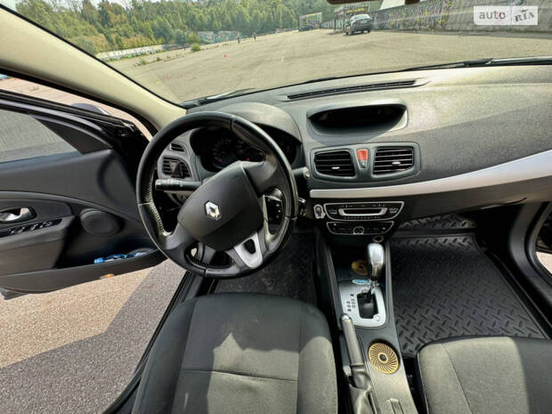 Renault Fluence 2011