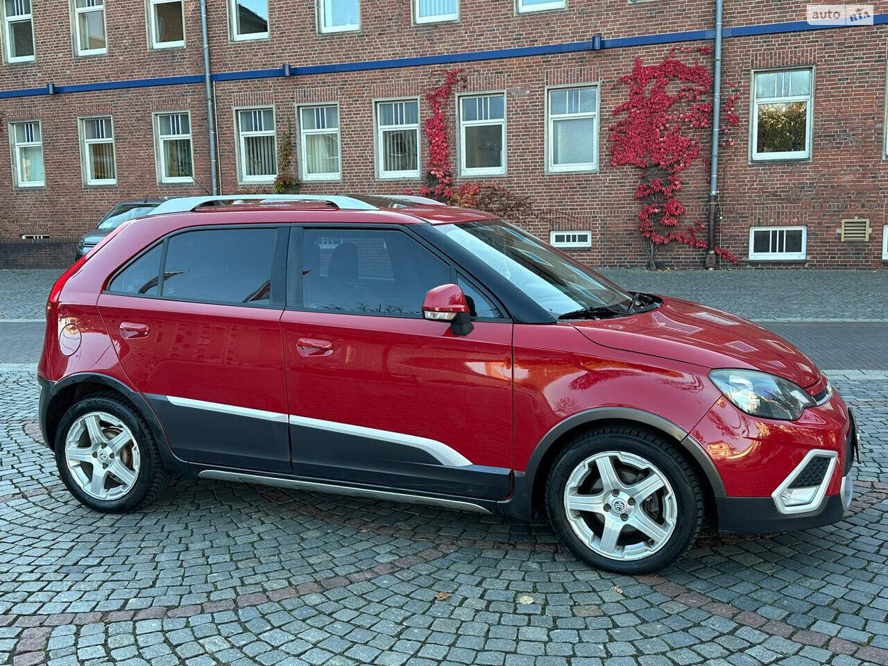 MG 3 Cross 2013