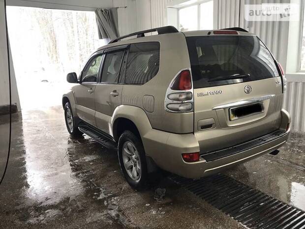 Toyota Land Cruiser Prado 2005