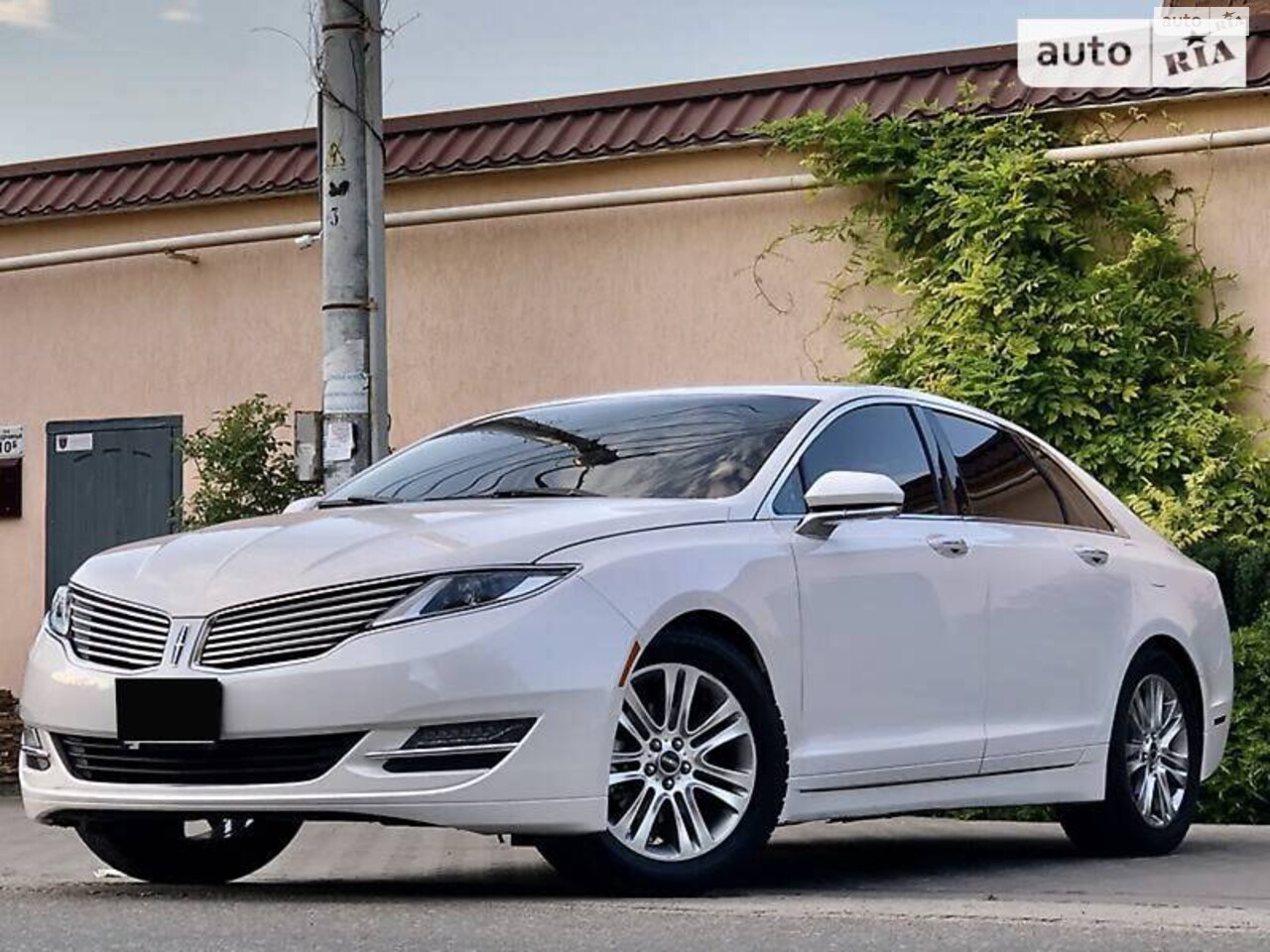 Lincoln MKZ 2014