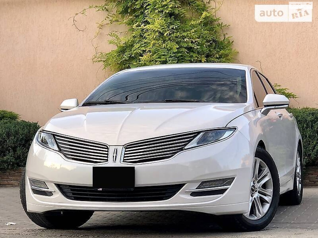 Lincoln MKZ 2014