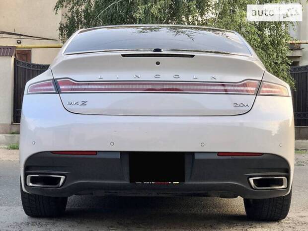 Lincoln MKZ 2014