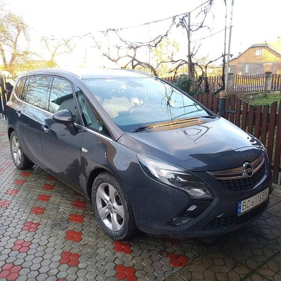 Opel Zafira Tourer 2013