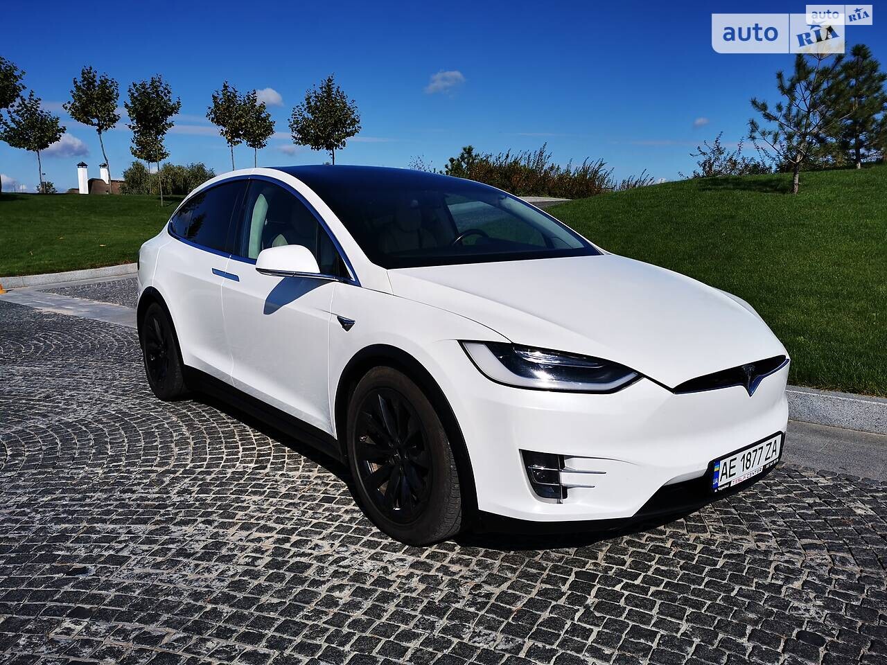 Tesla Model X 2016