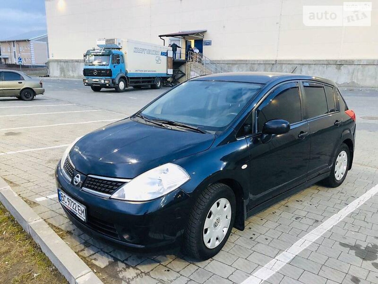 Nissan TIIDA 2008