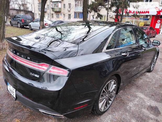 Lincoln MKZ 2014